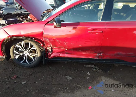 2025 Toyota Crown Signia Xle из США, поврежденный, VIN JTDACAAJ7S3001043